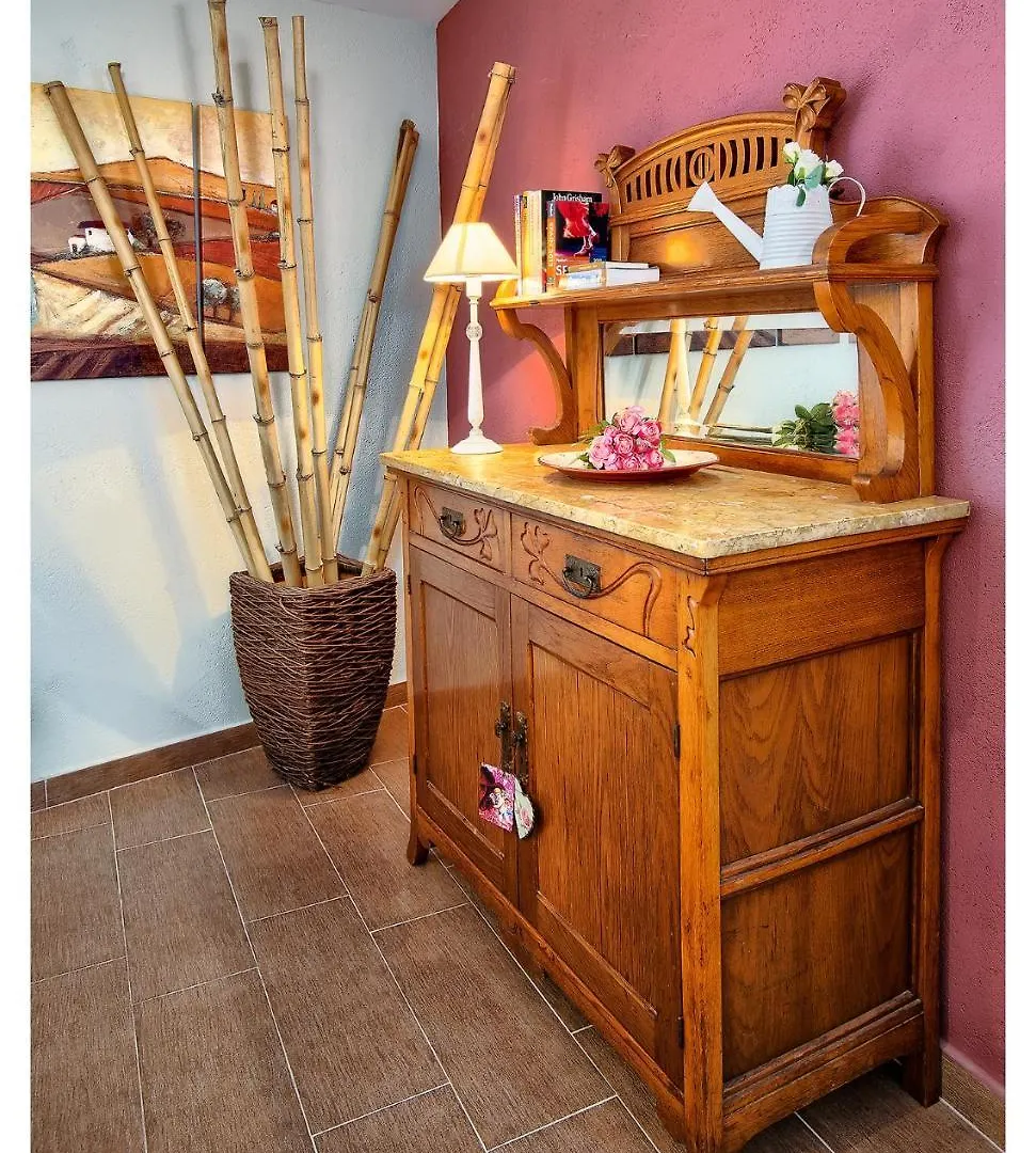 Country house Can Pitu Ferriol Montras